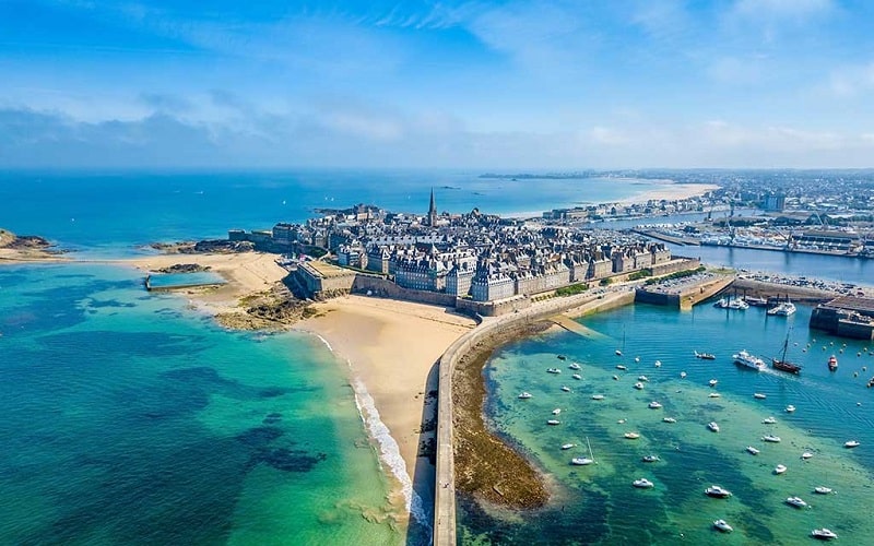 Visitez les plus beaux sites de Rennes et de la Bretagne